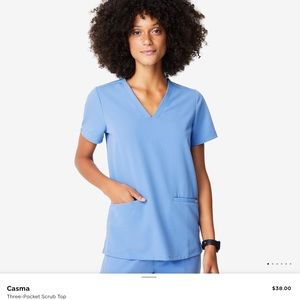 *Worn twice* FIGS Casma 3 pocket scrub top